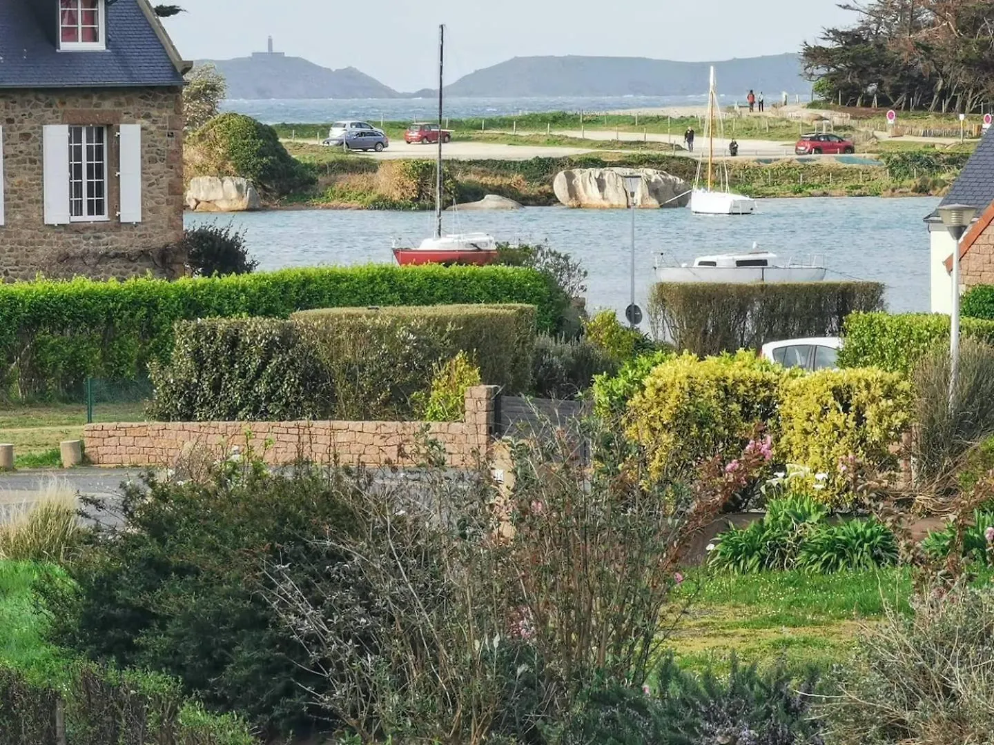 Maison Bretonne A 200M De La Mer A Proximite De L'Ile Renote A Tregastel - Ref 76